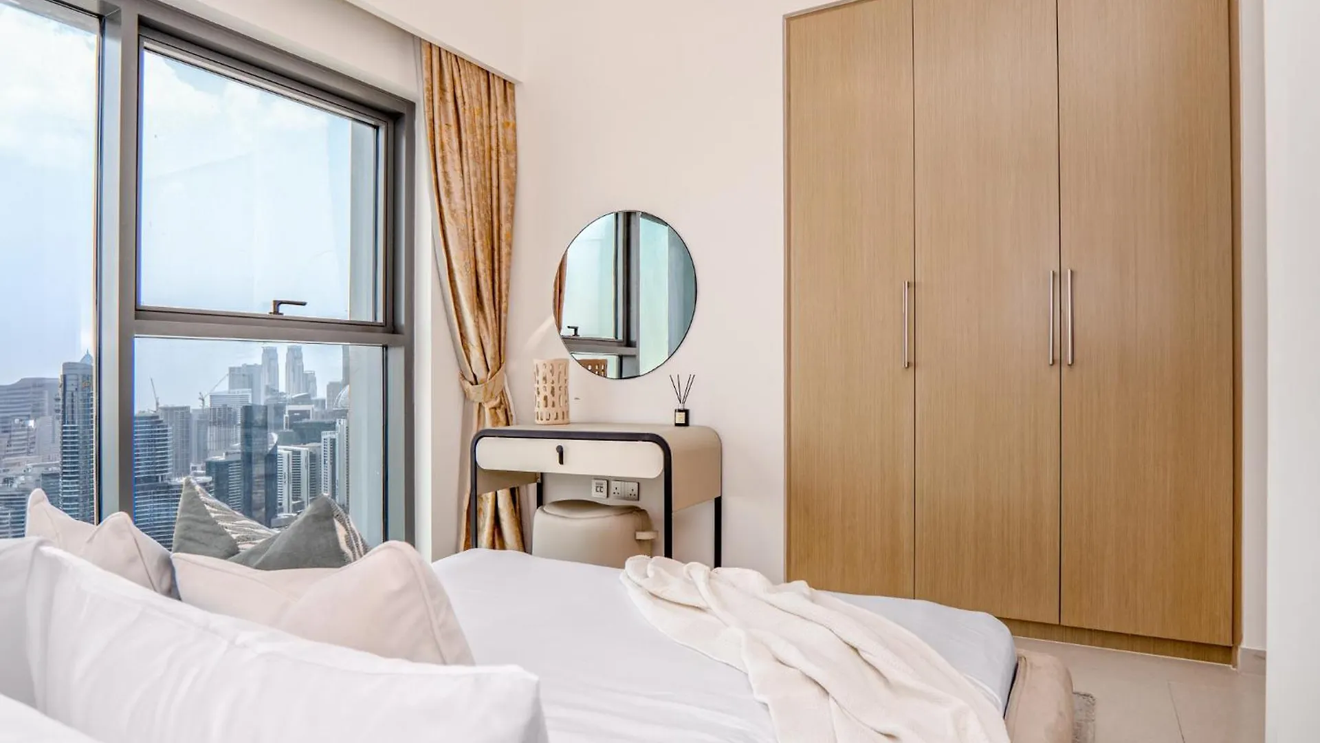 Easygo - 3Br & Maid With Full Burj Khalifa And Fountain View Burj Royale Dw Apartment Dubai